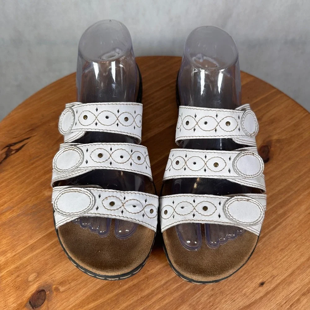 Clarks Slide Sandals Women 7.5 White Leather Good Triple Strap Adjustable Boho